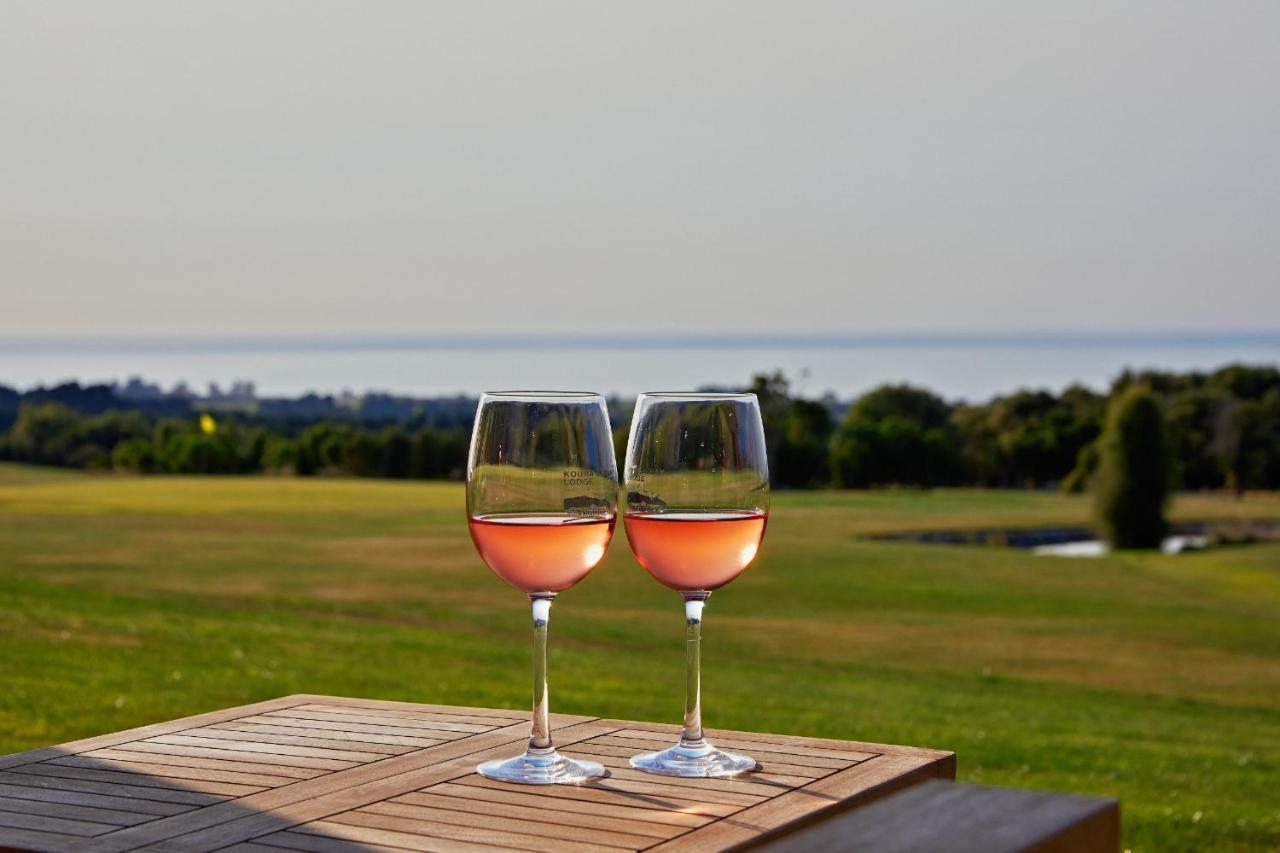 Koura Bay Golf Resort Кайкоура Екстер'єр фото